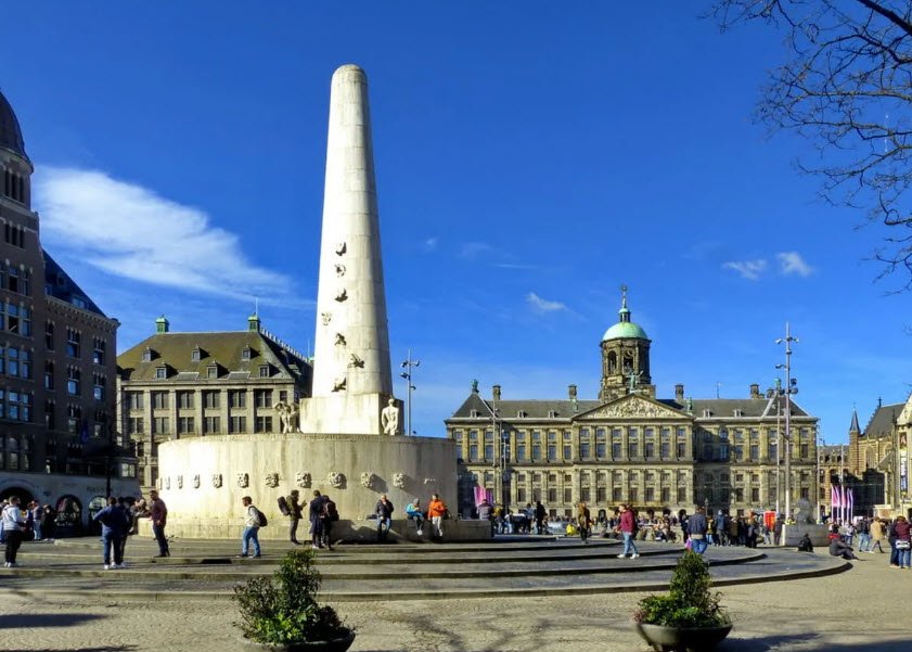 Dam Square, Amsterdam, North Holland, Netherlands